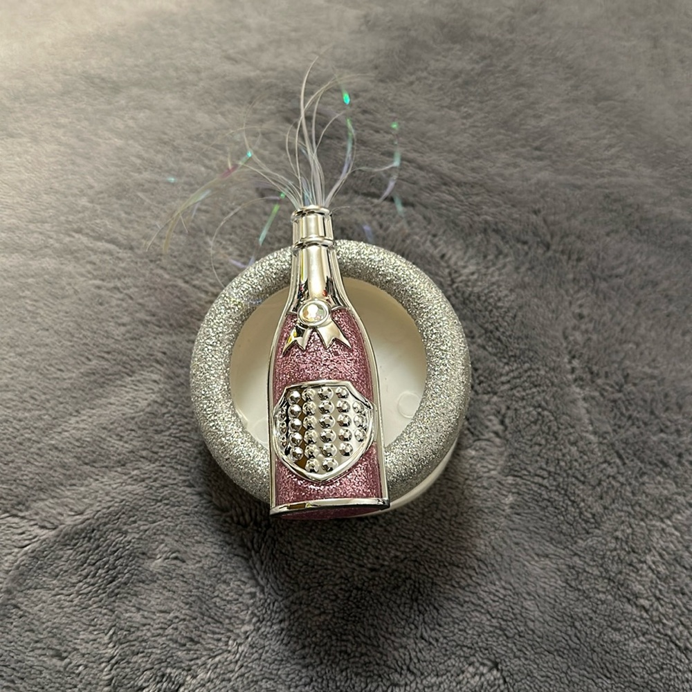 Bath & Body Works Scentportable Champagne Bottle Car Air Freshener Visor Clip